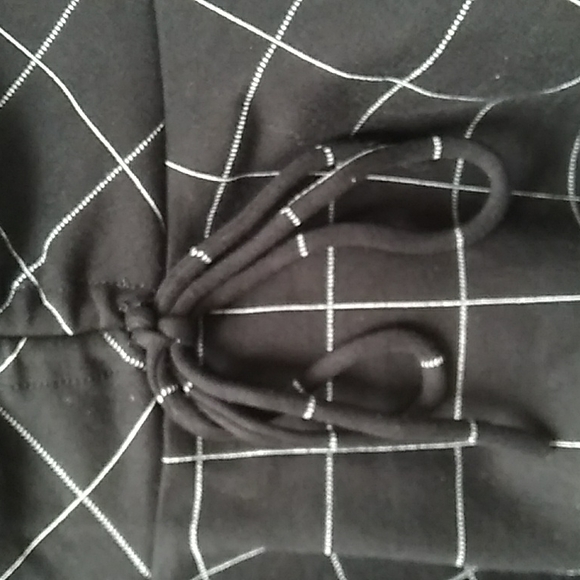 COPY - skirt - Picture 2 of 9